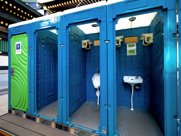 Best Portable restroom trailer rental  in Shady Shores, TX